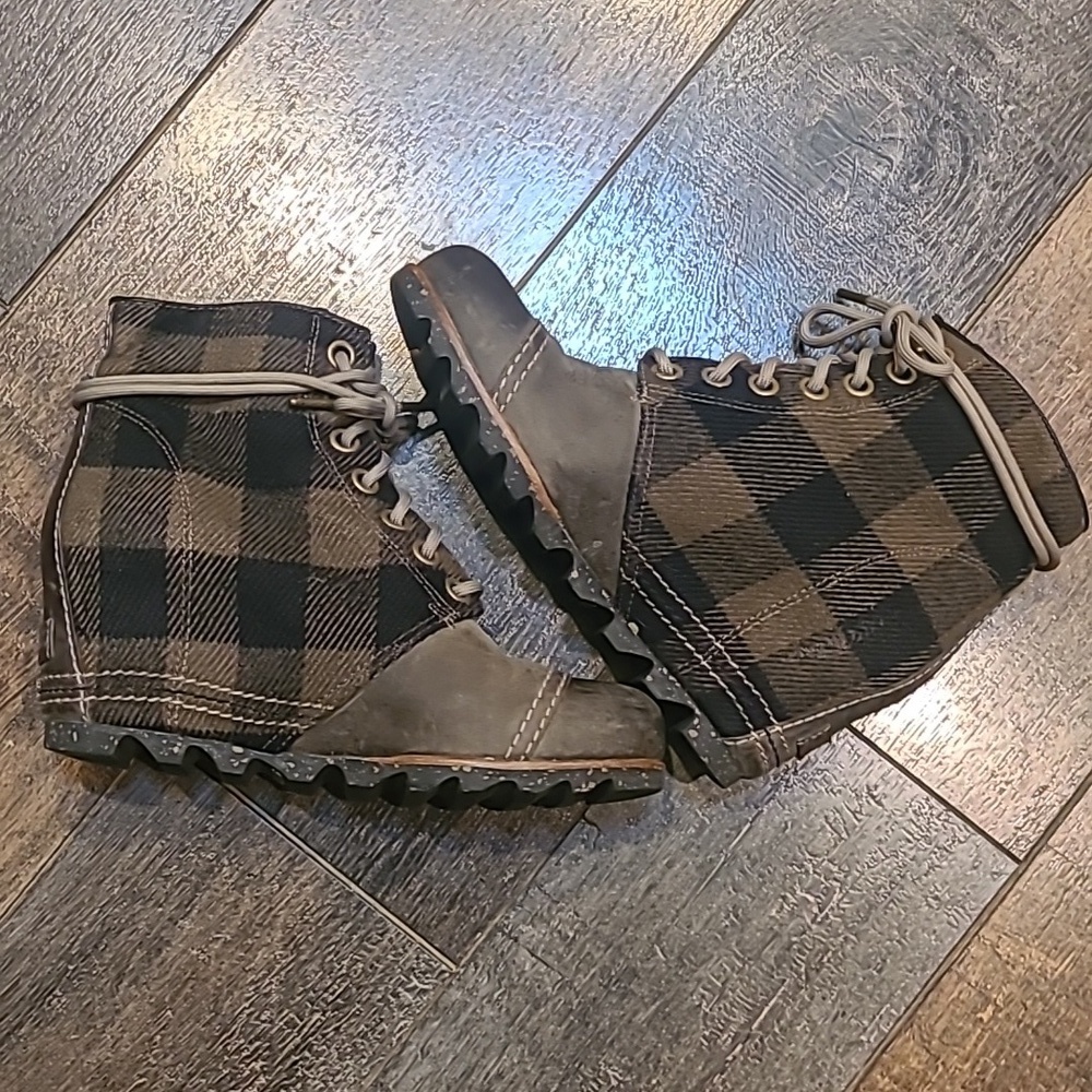 Sorel RARE color PDX boots - Picture 8 of 9